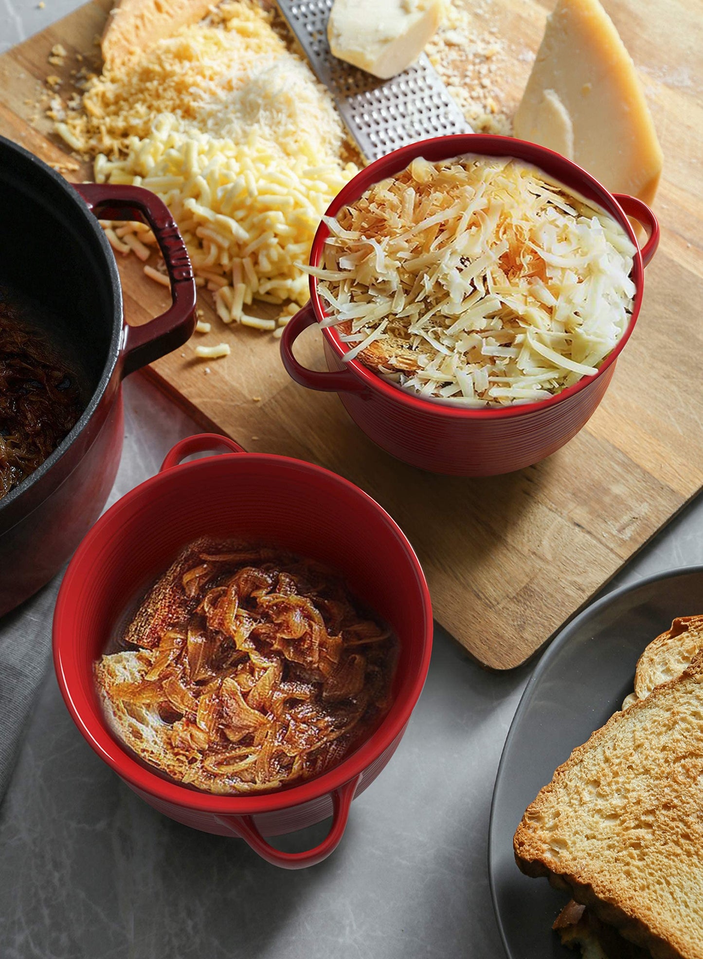 LE TAUCI 28 oz Ceramic Soup Bowls Set of 4, Red Oven Safe Bowls with Handles for French Onion Soup, Chili, Cereal and Baking