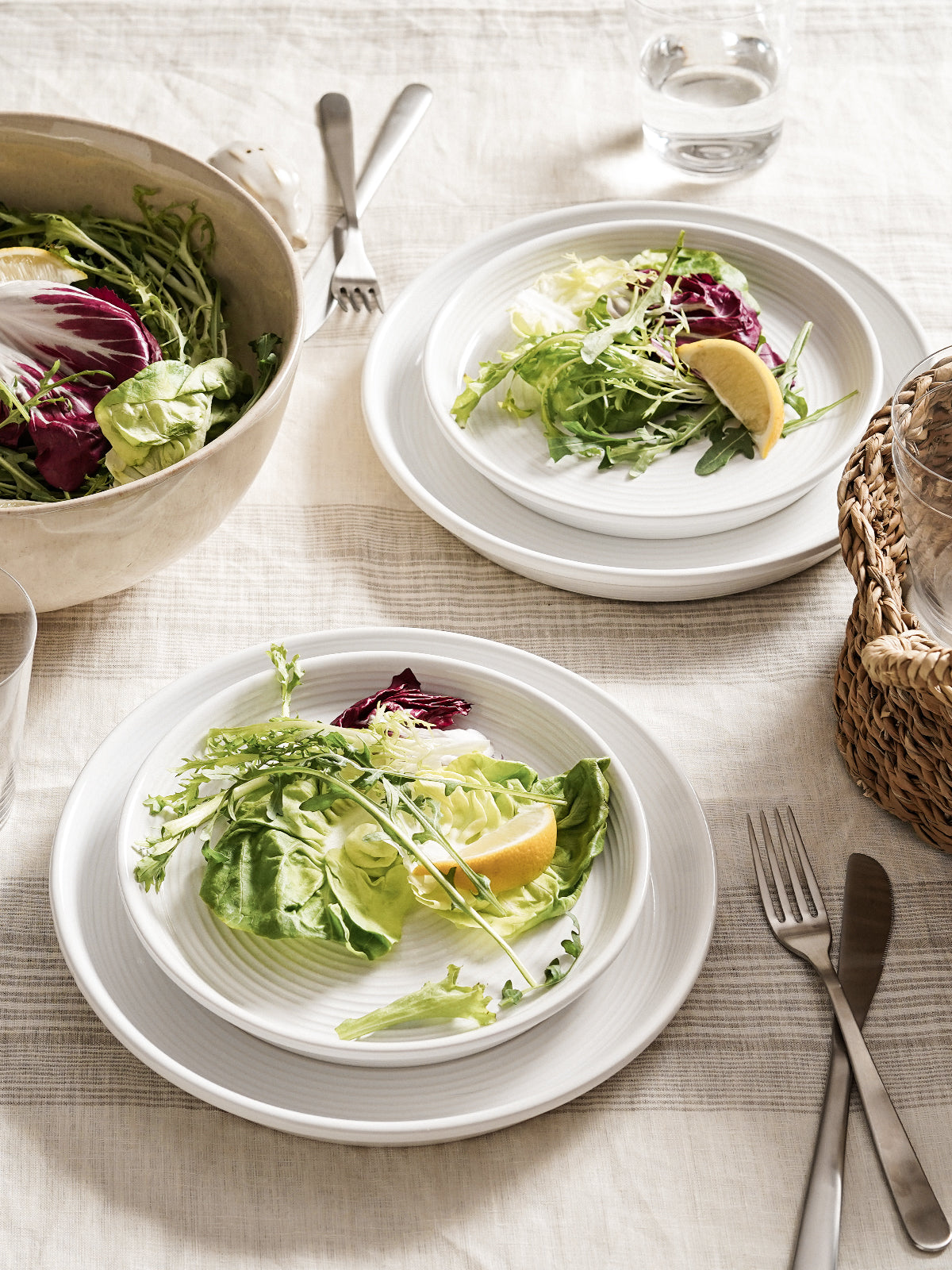 18-Piece Dinnerware Set, Ceramic Plates and Bowls Set for 6, Stoneware Dishes Set for Family, Microwave & Dishwasher Safe -White Dinner Set