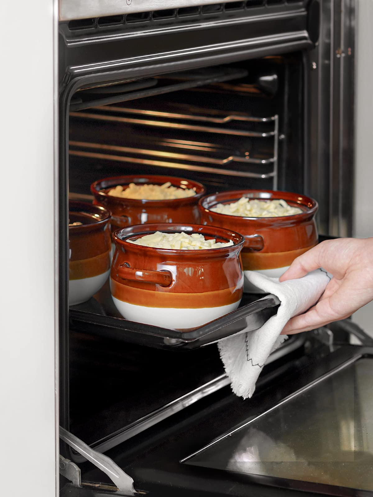 22 oz French Onion Soup Crocks with Handles, Ceramic Soup Bowls for Soup, Chili, Beef Stew, Set of 4, Oven & Broil Safe Bowls