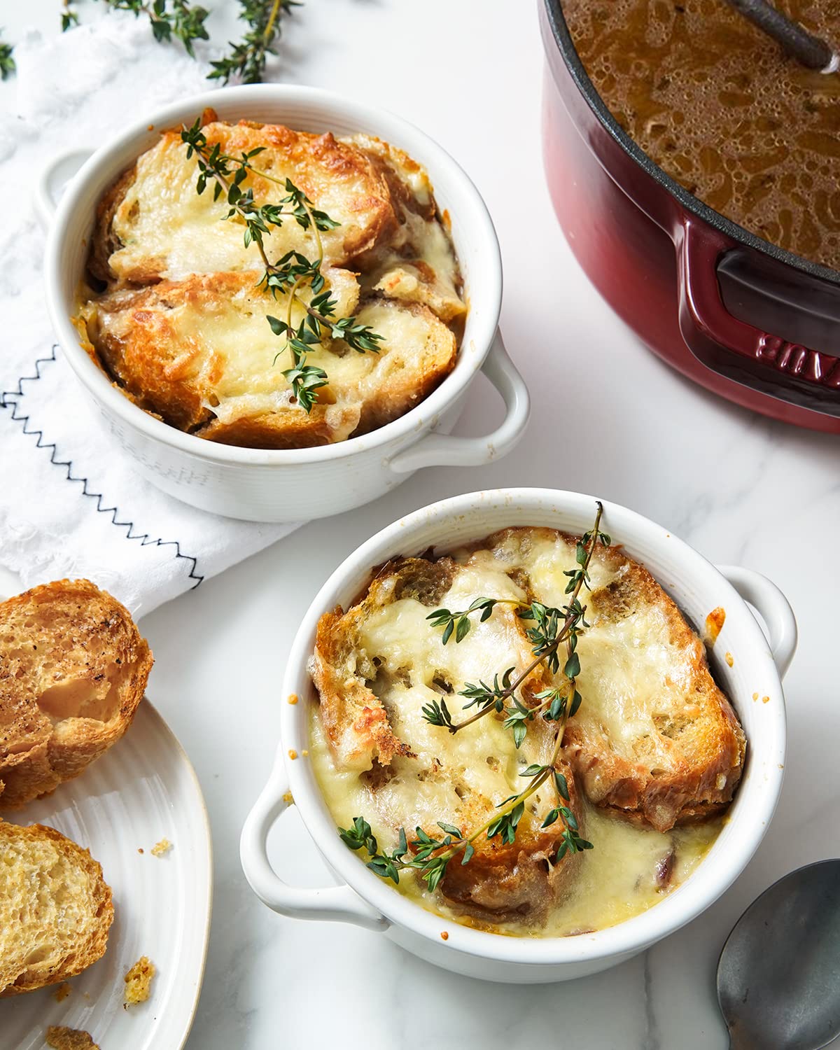 22 oz French Onion Soup Bowls, Ceramic Bowls Microwave Safe, Stackable, Oven and Dishwasher Safe Bowls,Set of 4 Soup Bowls