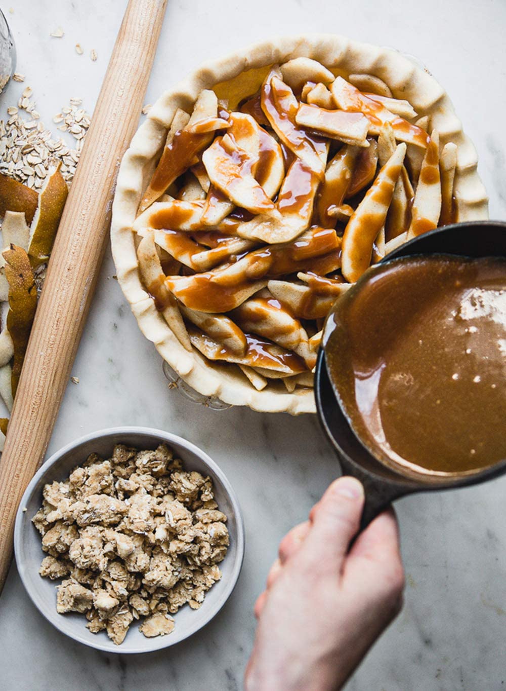 52 oz Ceramic Pie Pans for Baking, 9" Deep Dish Baking Dish, Bakeware for Apple Pecan Pie, Set of 2, White Pie Plate